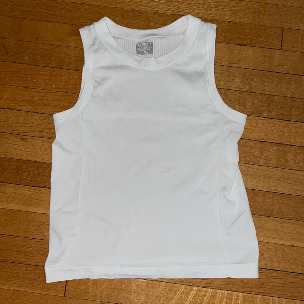 Athleta ribbed crewneck sleeveless top